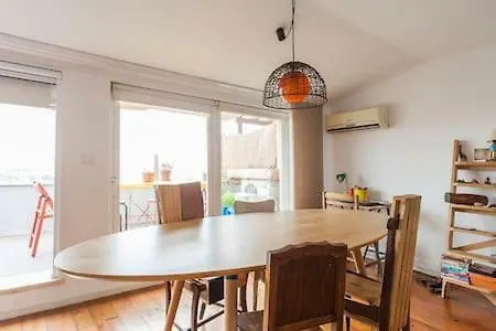 Sunny House On Tejo River *